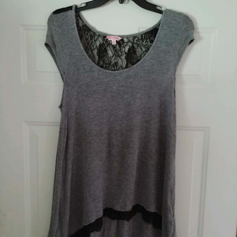 Women's shirt